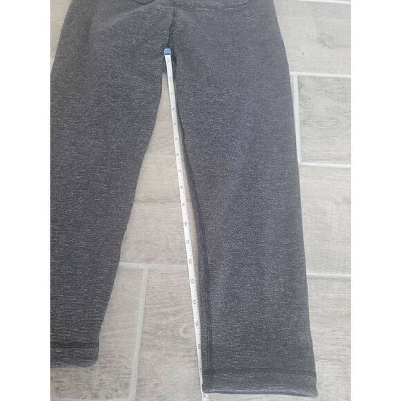 Lululemon Gray Cropped Leggings Size 6‎ - Picture 2 of 6